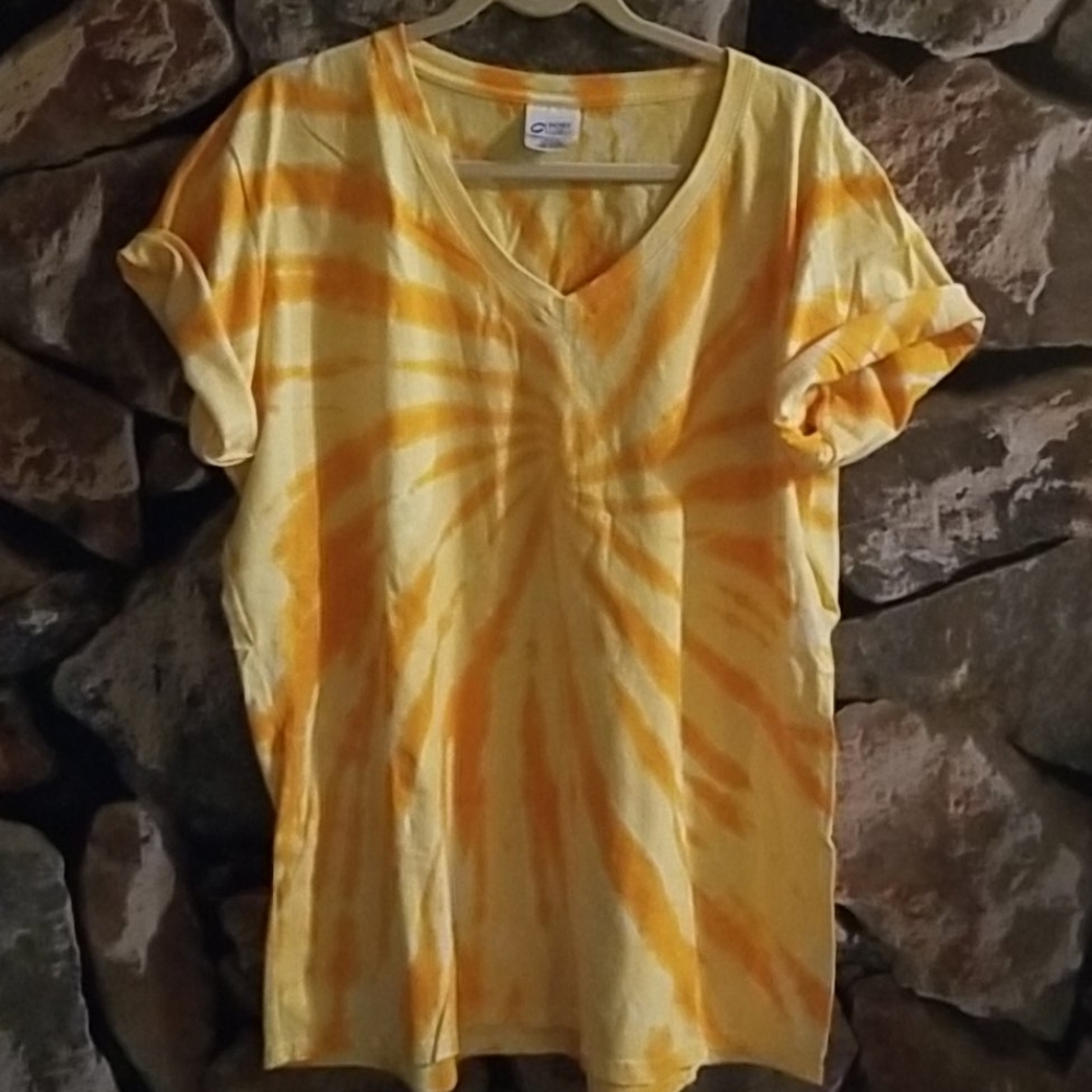 # NWOT YellowOrangeSwirl TieDye VNeck Tee Shirt 3X